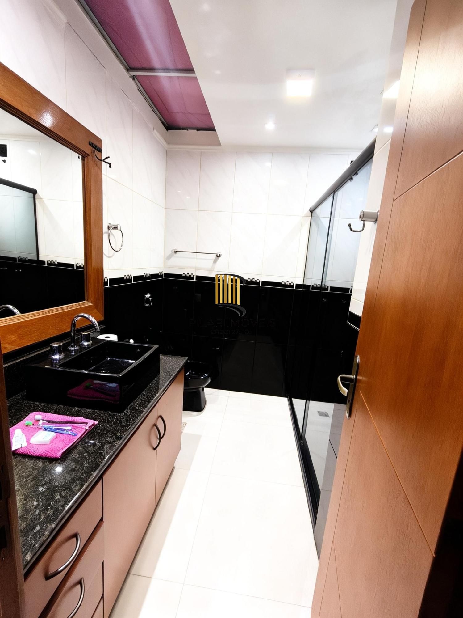 Casa com 4 quartos, piscina, vaga, churrasqueira e Sacada no bairro Jardim Itu