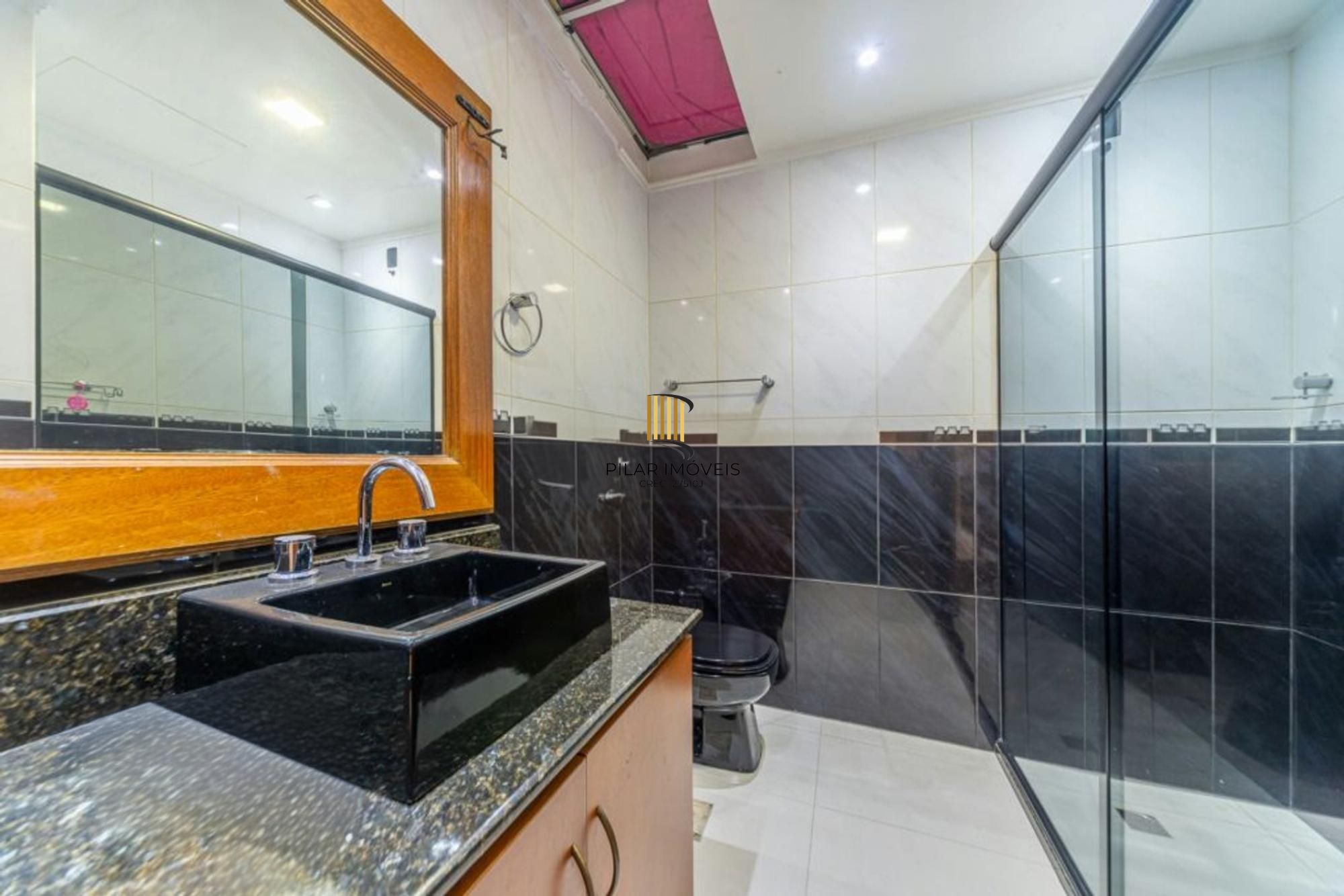 Casa com 4 quartos, piscina, vaga, churrasqueira e Sacada no bairro Jardim Itu