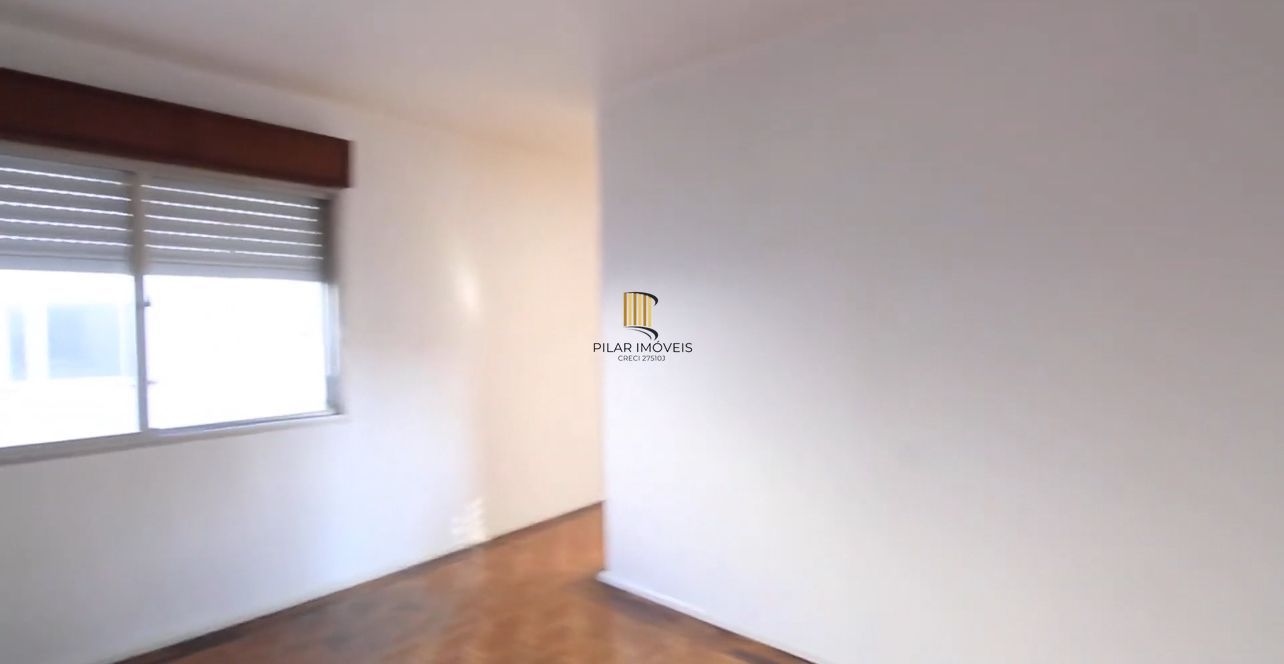 Apartamento de 2 dormitórios 67m2 com vaga rotativa Bairro Navegantes