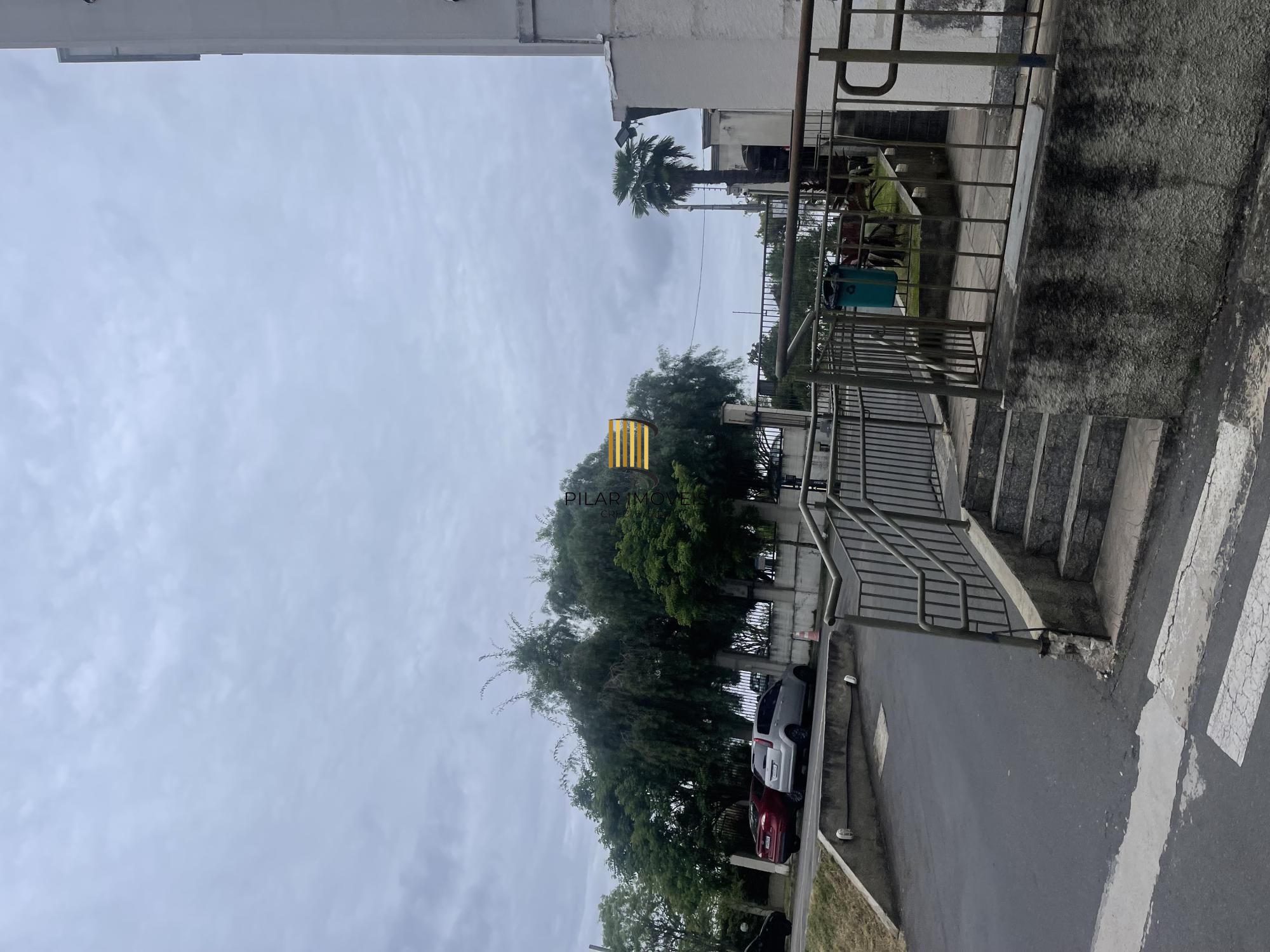 Apartamento Térreo 2 quartos em condomínio fechado com piscina e infra completa