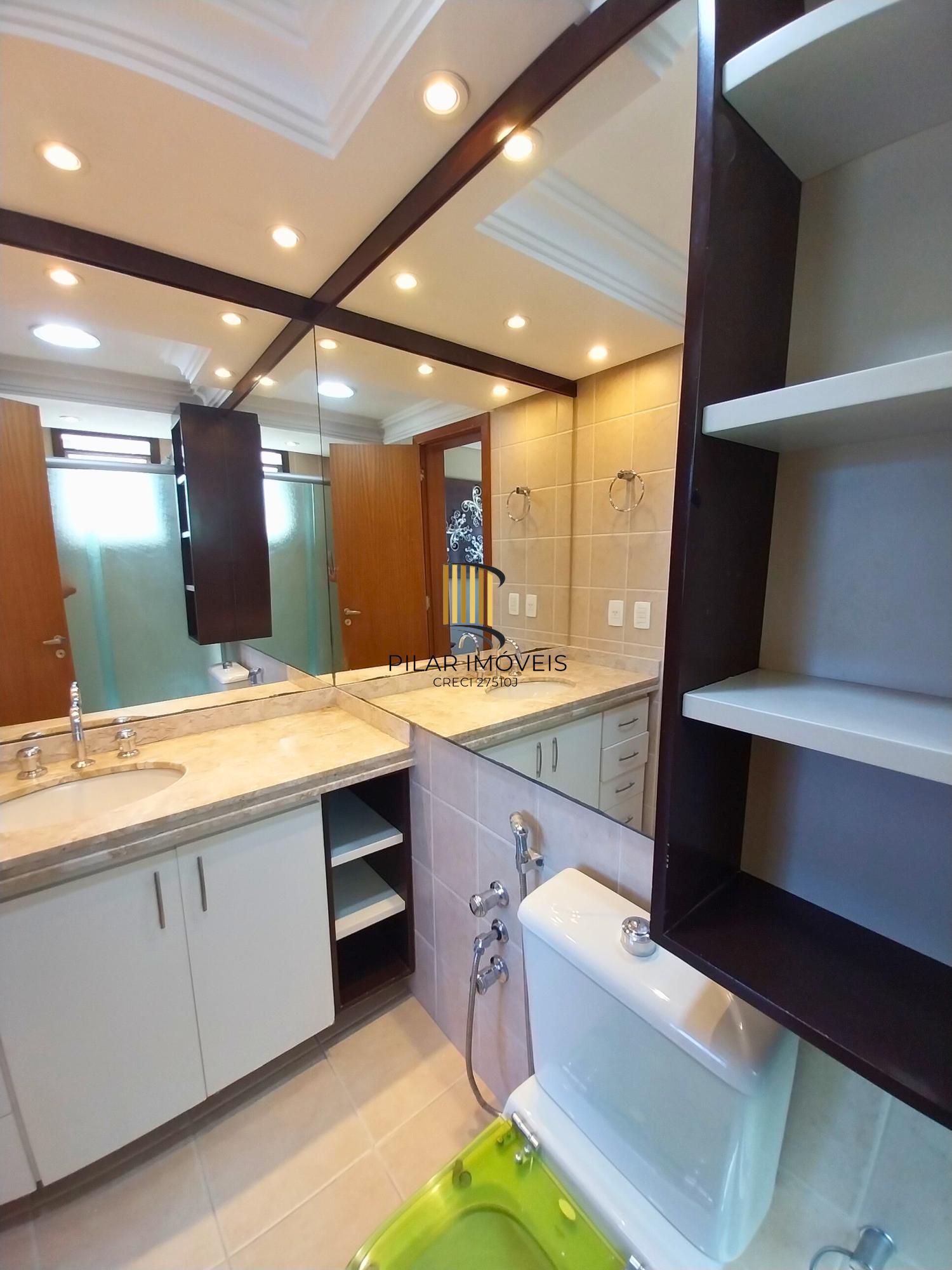 Apartamento 3 dorms à venda Rua Roque Calage, Passo da Areia - Porto Alegre