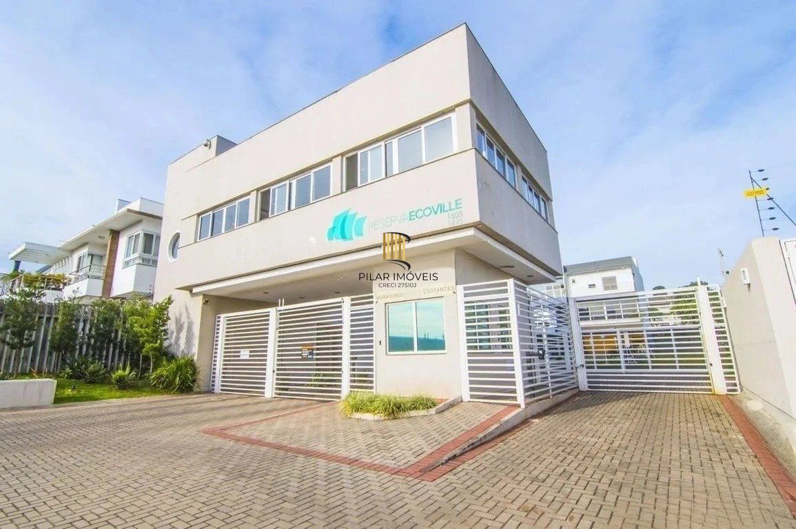 Casa com 3 quartos e 2 vagas em condomínio fechado no Bairro Ecoville
