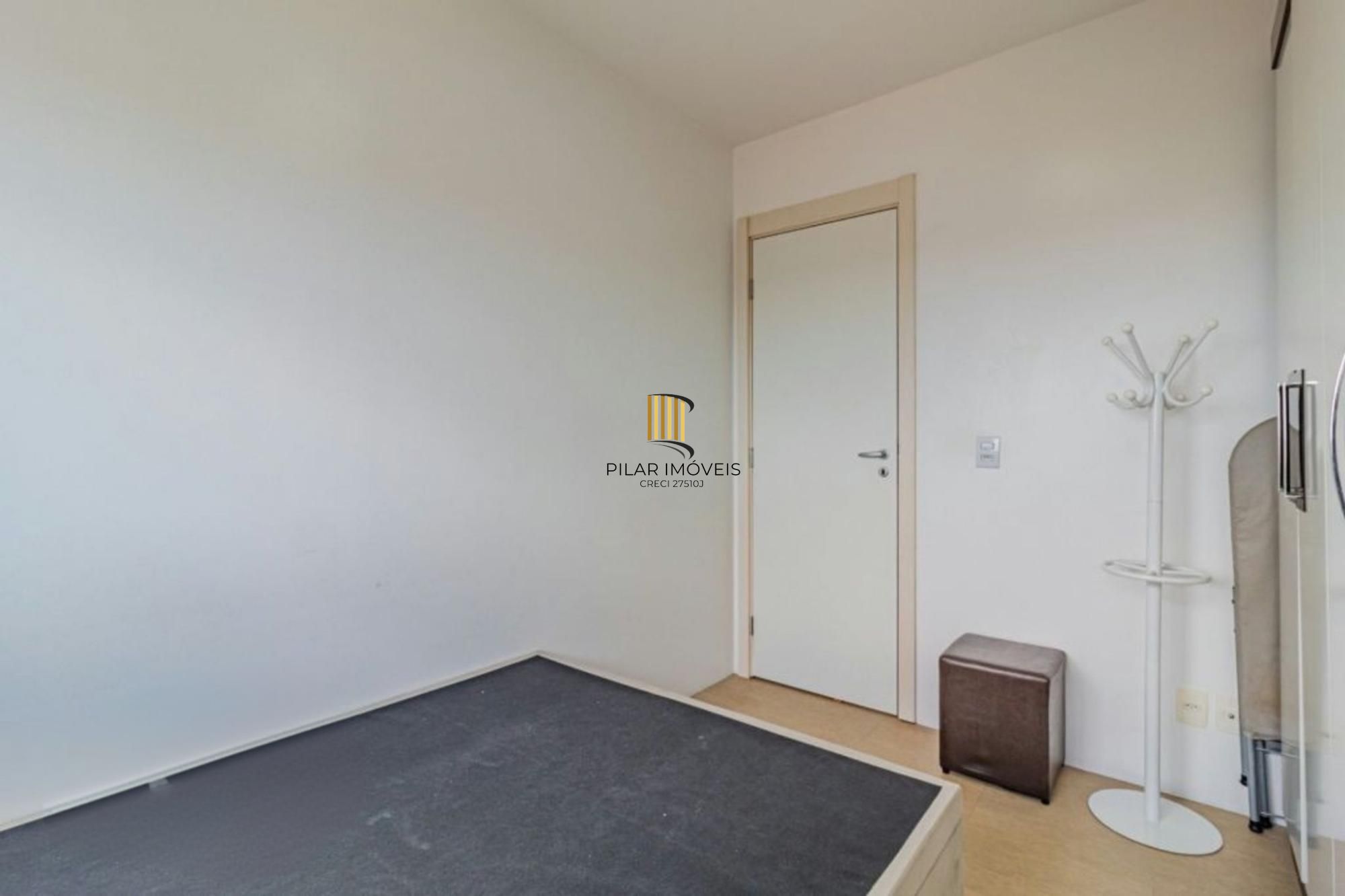 Apartamento de 3 quartos, suíte, elevador e 2 vagas no bairro Vila Ipiranga