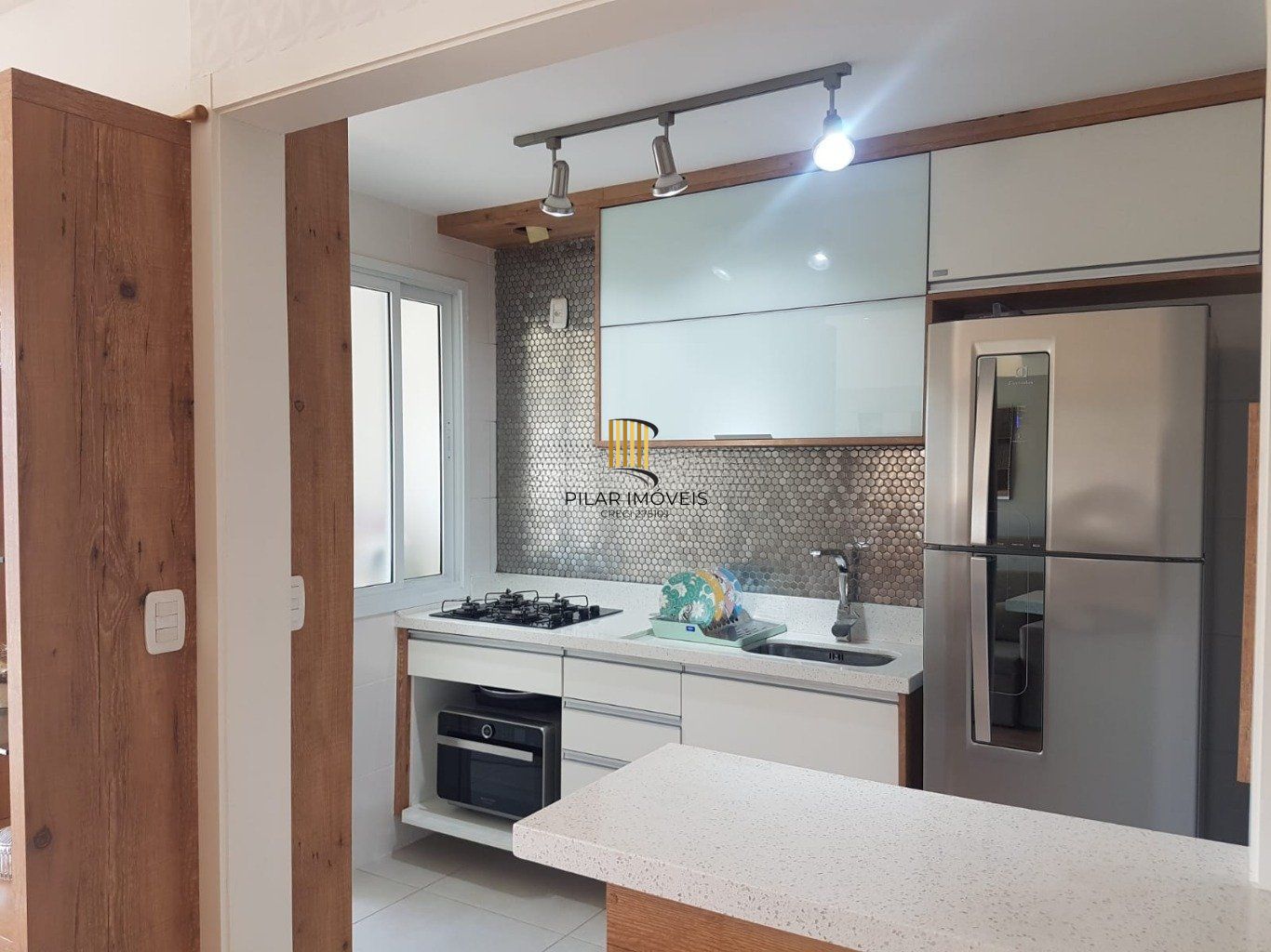 Apartamento de 2 dormitórios no bairro Jardim Botânico