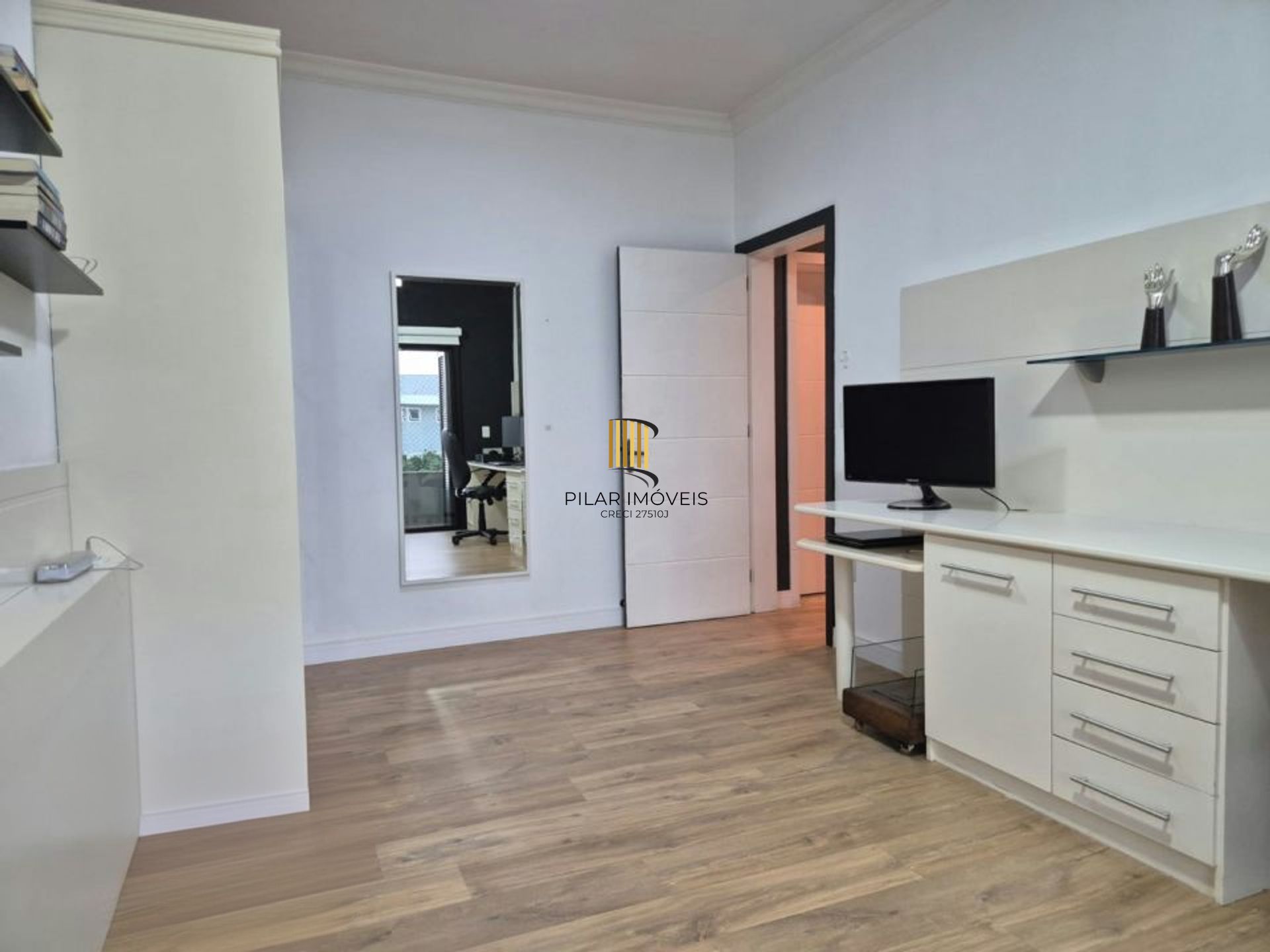 Casa de 3 dormitórios e 2 vagas de garagem coberta Canoas.