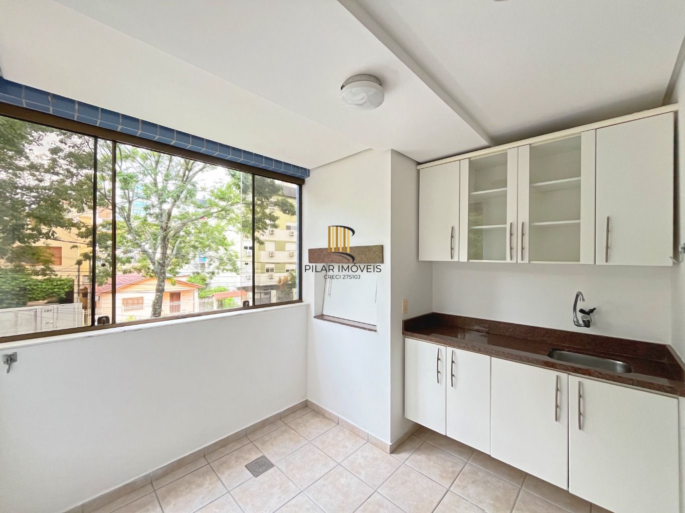 Apartamento com 3 Quartos, 1 suite e 1 vaga à Venda no bairro Tristeza.