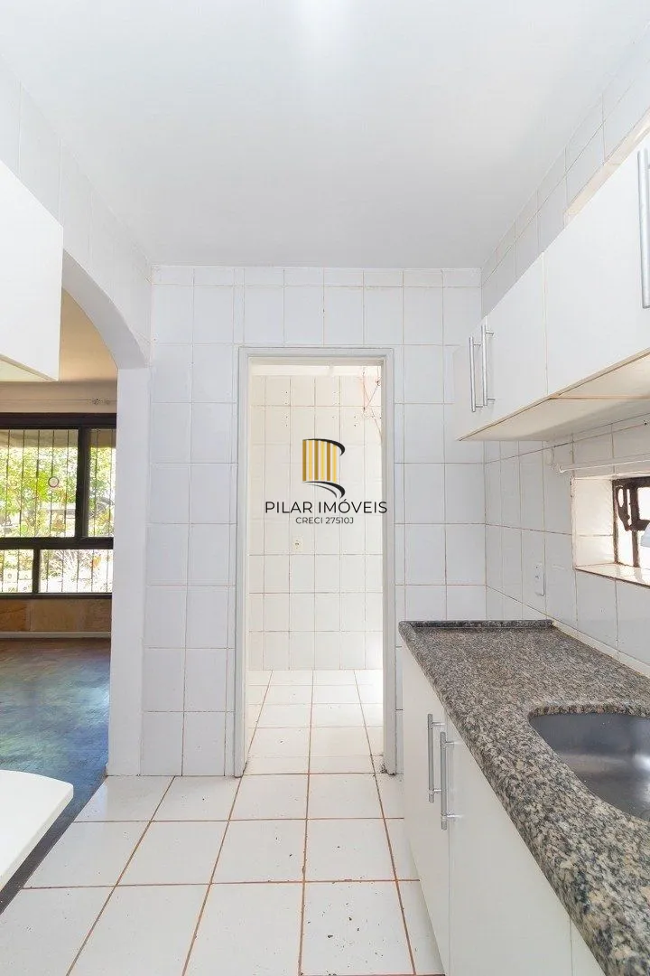 Apartamento térreo de 2 dormitórios e 1 vaga no bairro Nonoai