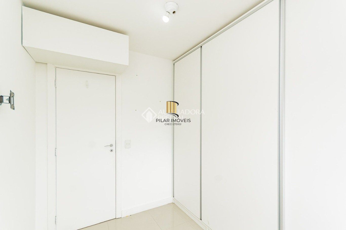 Apartamento 2 Dormitórios 57m² no bairro Morro Santana
