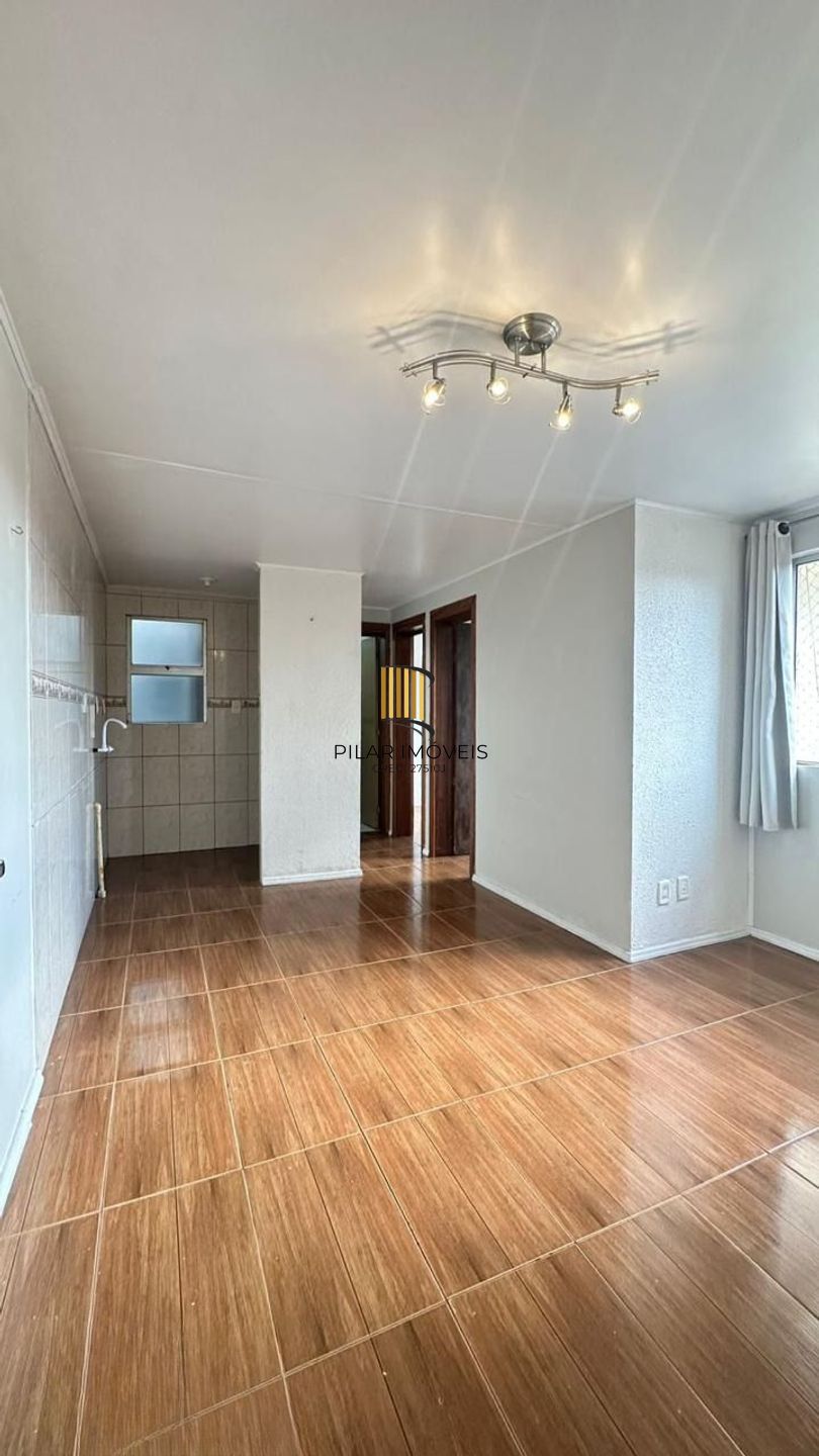 Apartamento com 2 quartos e 1 vaga de garagem no bairro Olaria em Canoas.