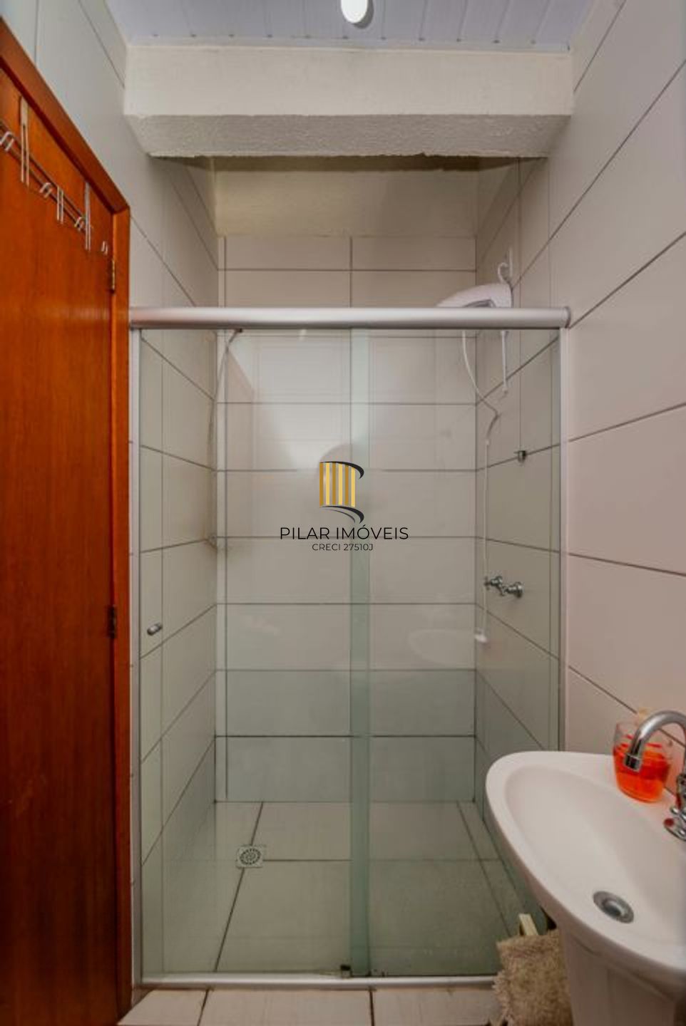 Casa 2 quartos, vaga, academia, piscina e salão de festa no bairro Restinga