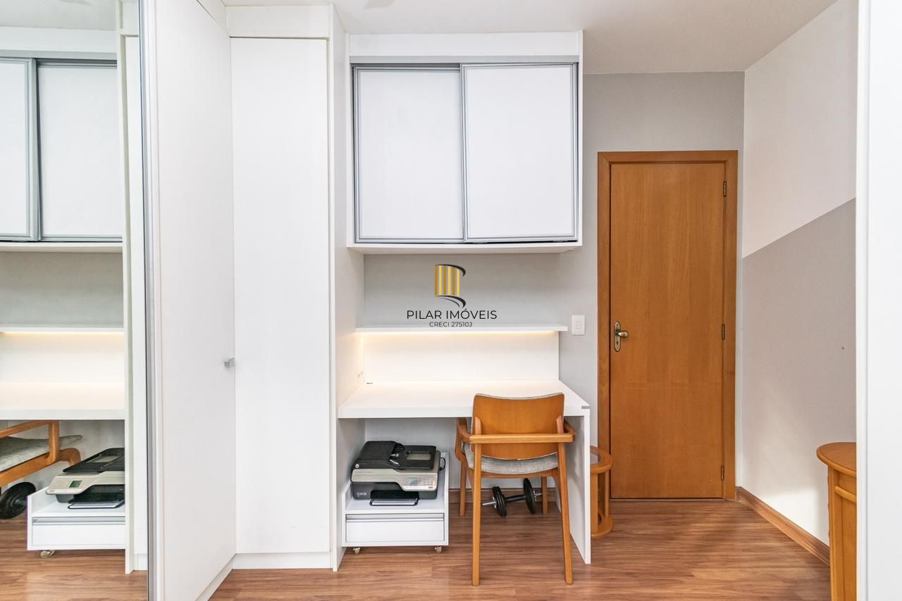 Apartamento 2 quartos, 1 suíte, 74m² e elevador no bairro Vila Ipiranga.