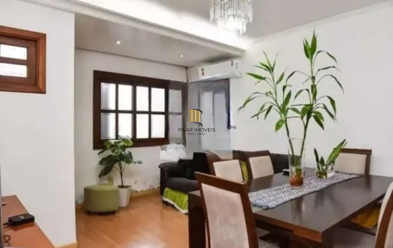 Casa com 3 quartos na Rua José Grimberg, Zona Norte de Porto Alegre