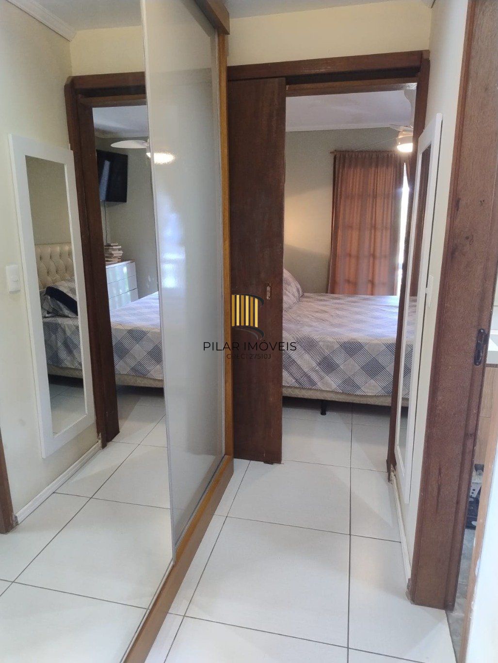 Casa com 3 dormitorios, 1 suíte e com 1 vaga de garagem coberta em Canoas.