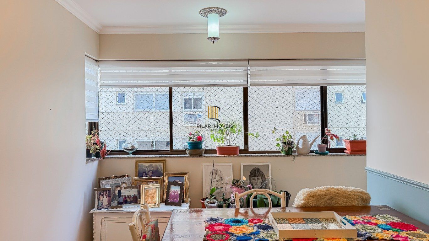 Apartamento com 3 quartos, 1 suíte e 2 vagas de garagem no Bairro Passo D'Areia