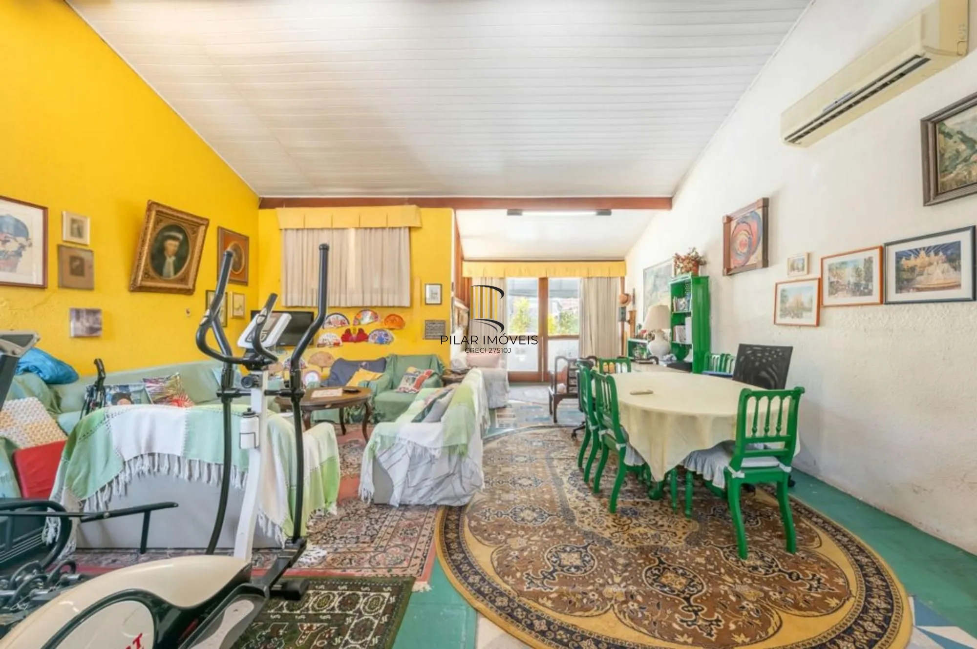 Casa 3 quartos, 2 suítes, 3 vagas no Rio Branco