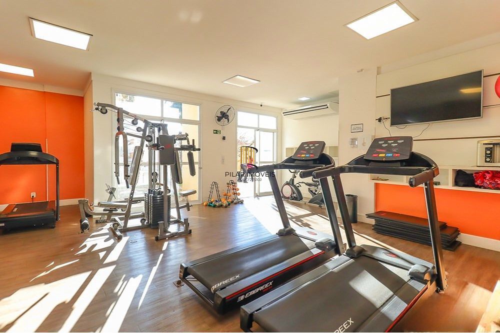 Apartamento de 3 quartos, suíte, elevador e 2 vagas no bairro Vila Ipiranga