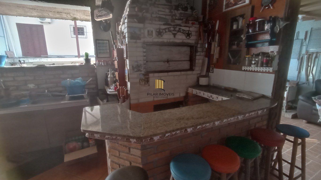 Casa de 3 dormitórios bairro Santa Fé