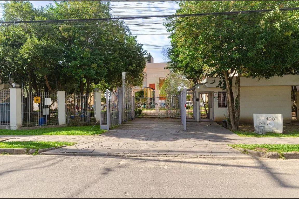 Apartamento 2 quarto, playground e salão de festa no bairro Abertas dos Morros