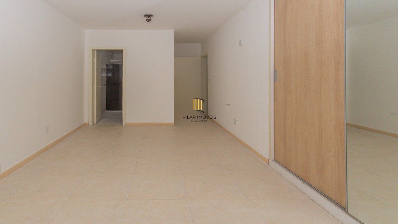 Casa 3 Dorm com Suíte e 4 Vagas no Jardim do Salso Próx PUCRS