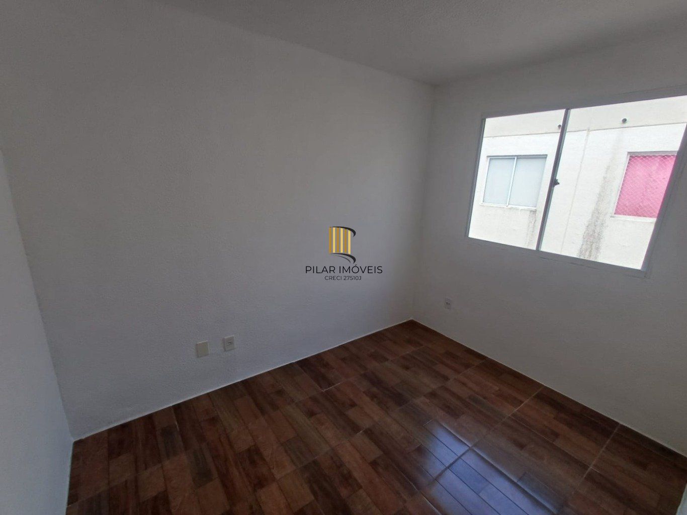 Apartamento de 2 dormitórios e 1 vaga de garagem no Bairro São José em Canoas.