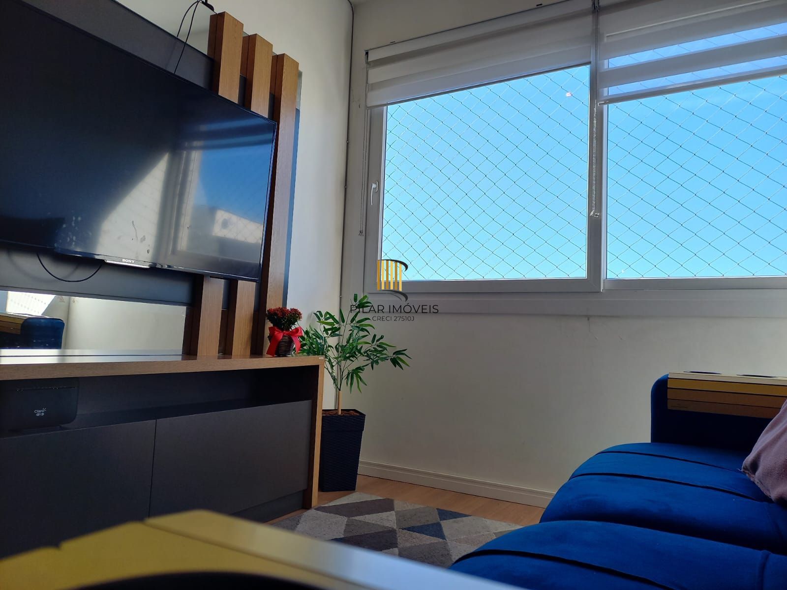 Apartamento de 2 dormitórios , 1 vaga coberta no bairro São Sebastião