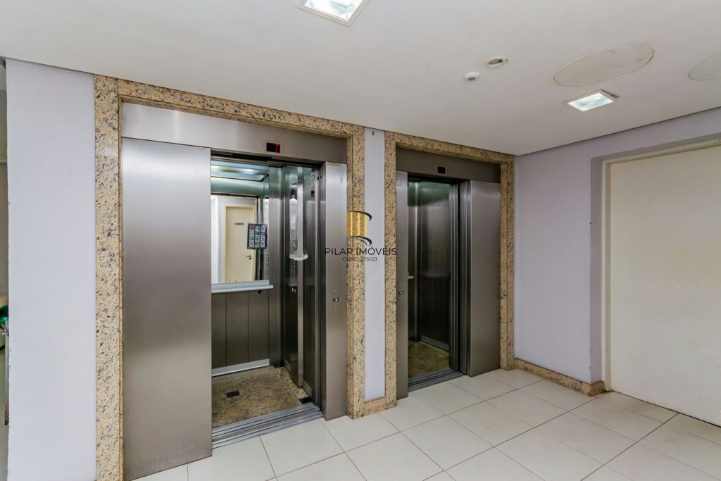 Apartamento com 3 quartos 2 vagas e elevador e gás central no Bairro Santana