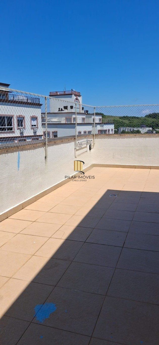 Cobertura com 3 quartos, 2 Vagas de garagem No Bairro Cavalhada.