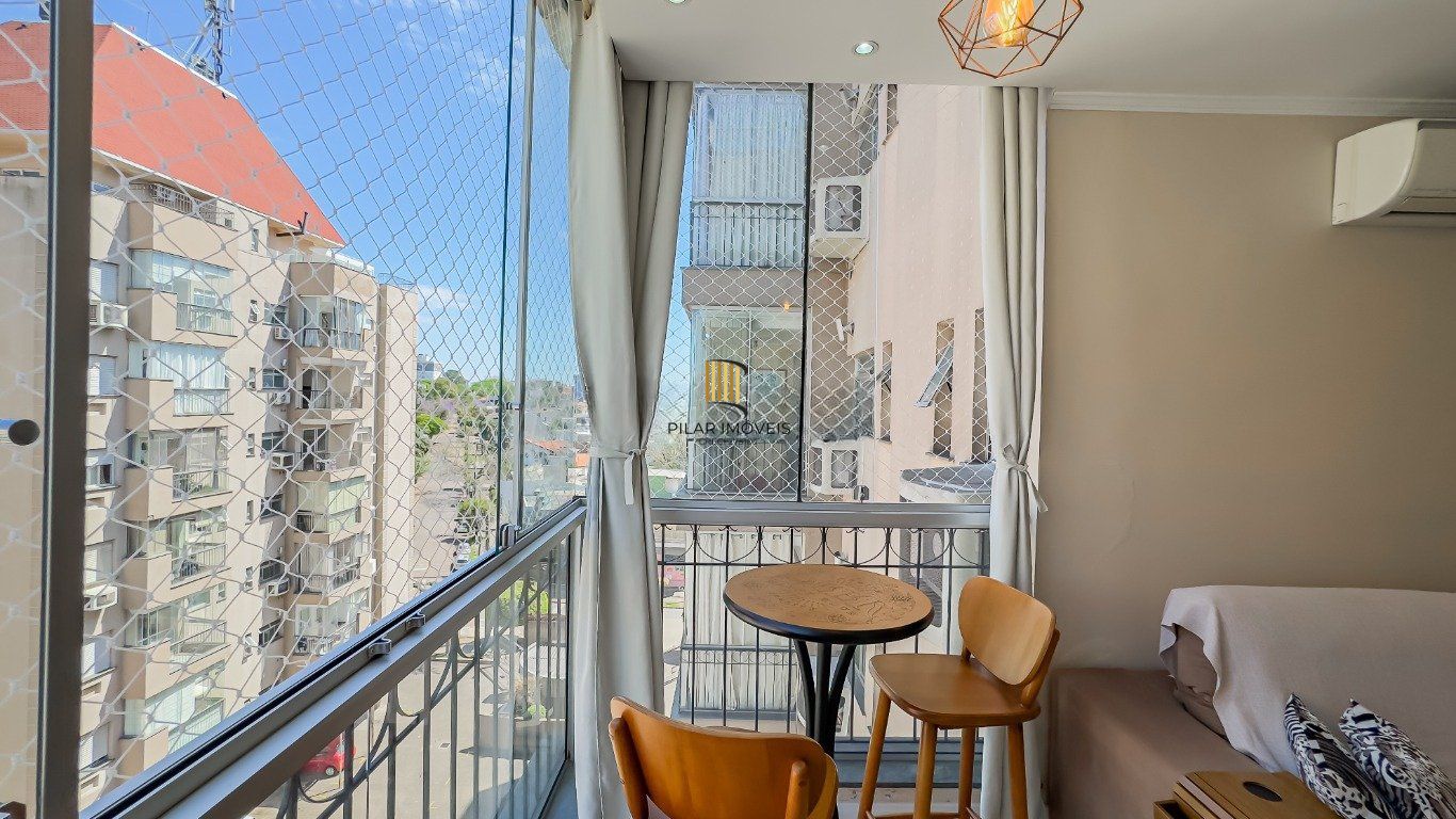 Apartamento à venda com 3 quartos 76 m² no Bairro São Sebastião