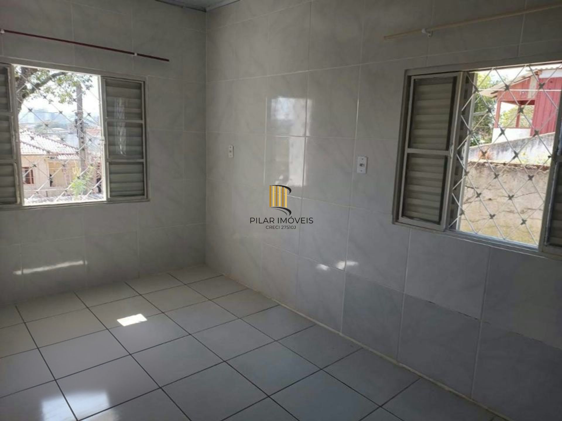 Casa 5 Dormitórios com 5 Vagas à Venda no Bairro Partenon – Porto Alegre