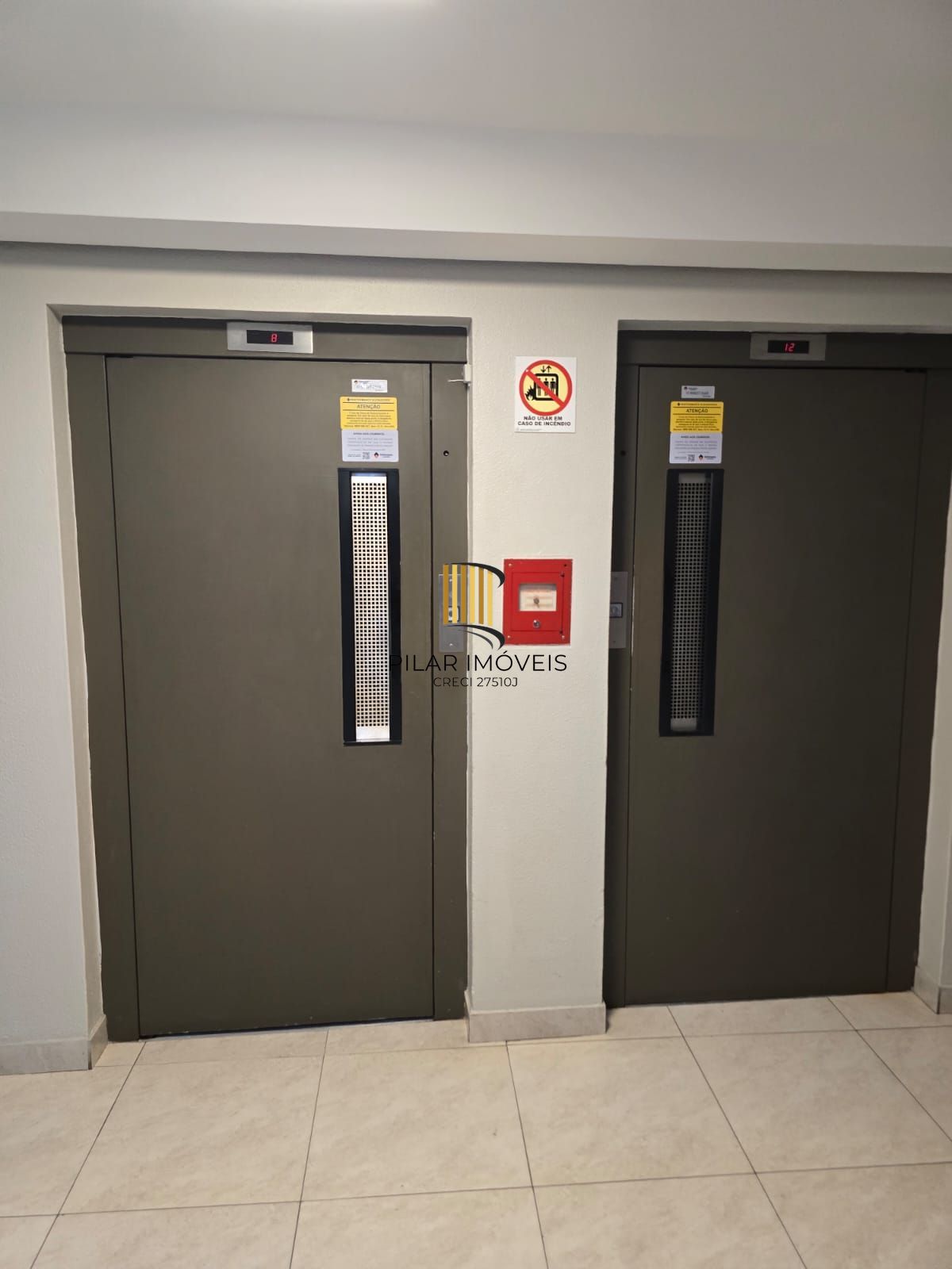 Apartamento de 3 dormitórios, elevador e 1 vaga de garagem em Canoas.