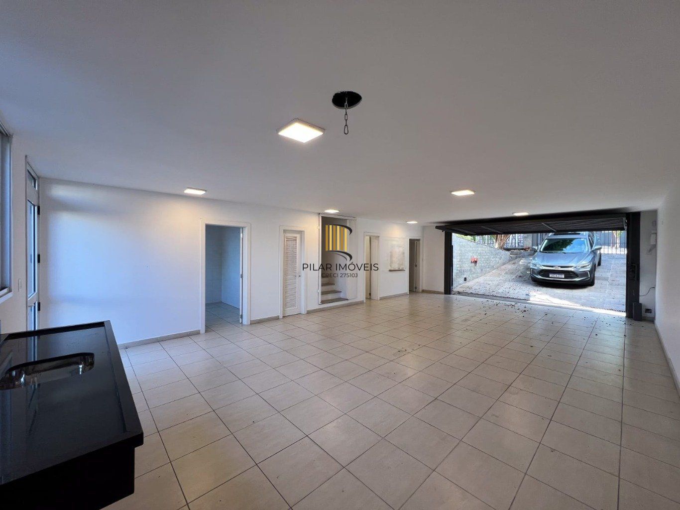 Casa semi mobiliada de 3 dormitórios bairro Cascata