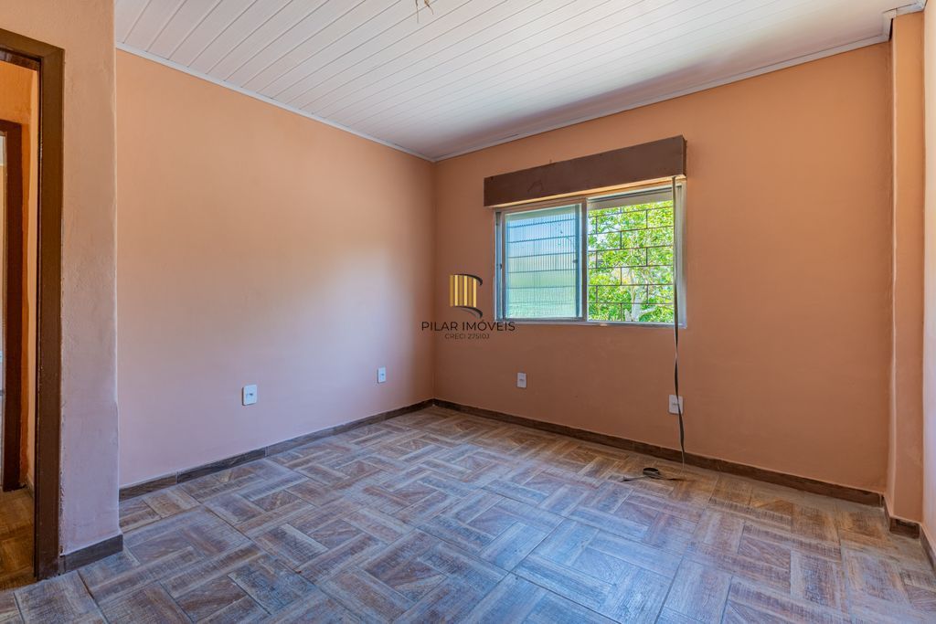 Casa com 3 Quartos e 2 vagas no Bairro Morro Santana