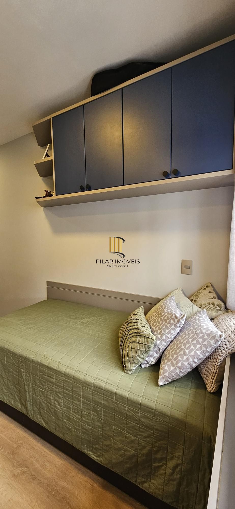 Casa em Condomínio com 3 quartos, 3 suítes, 2 vagas e 195m² no Jardim Carvalho.