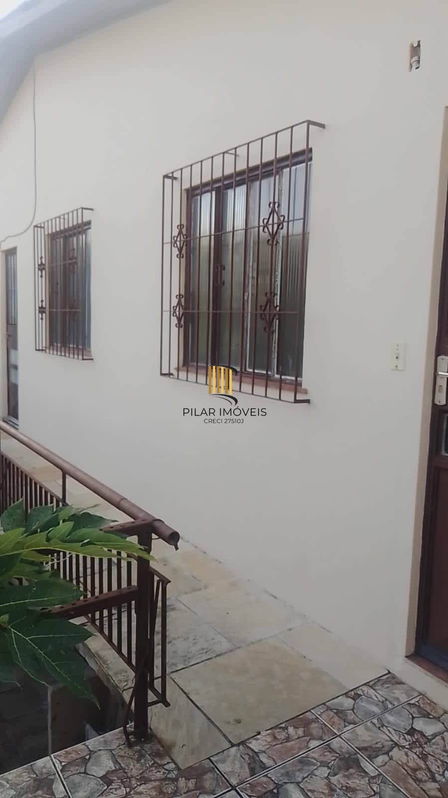 Casas com 3 quartos 230m² à venda no Jardim Planalto Porto Alegre