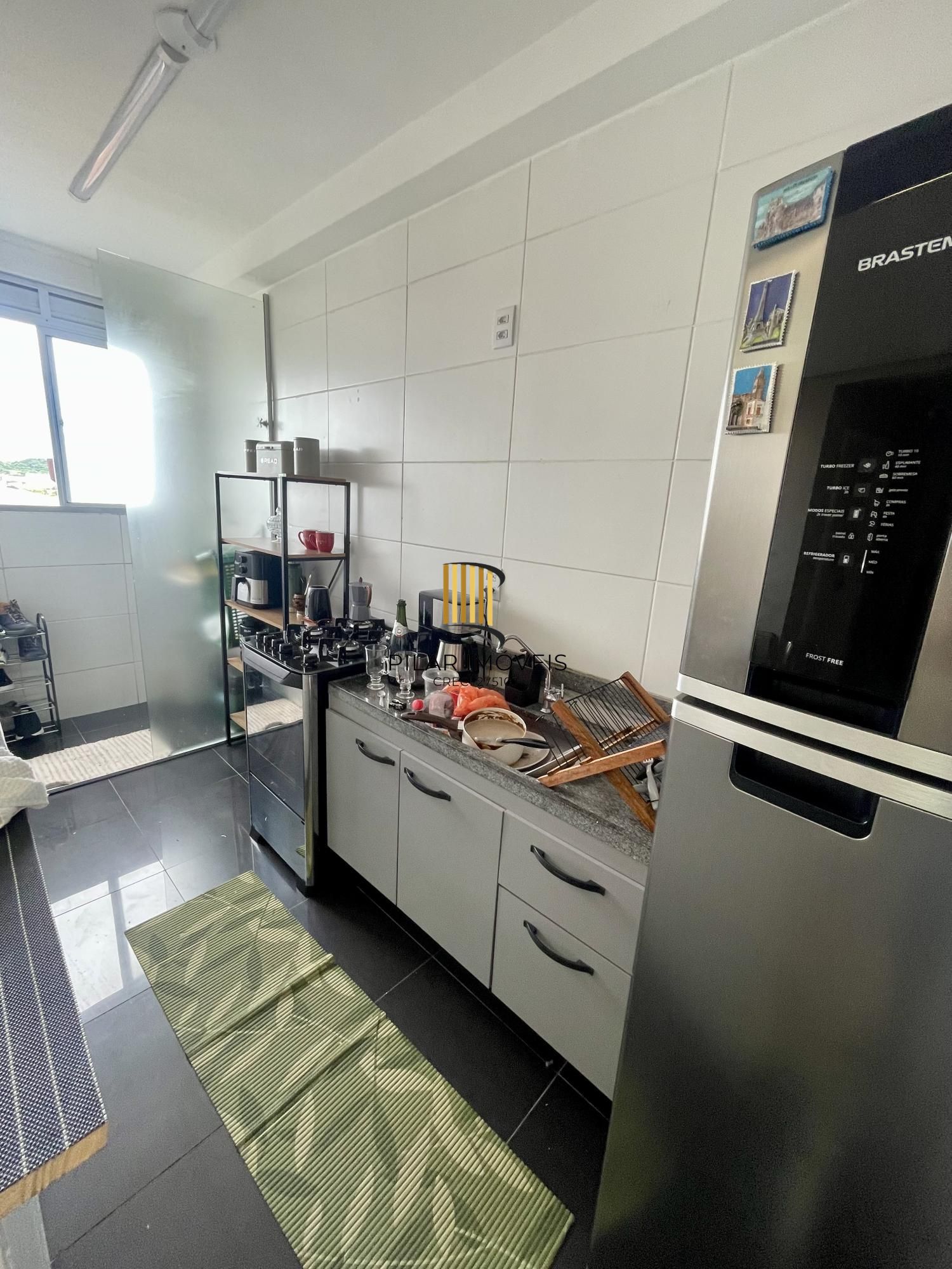 Apartamento de 2 quartos, 1 suíte e 1 vaga de garagem em condomínio fechado