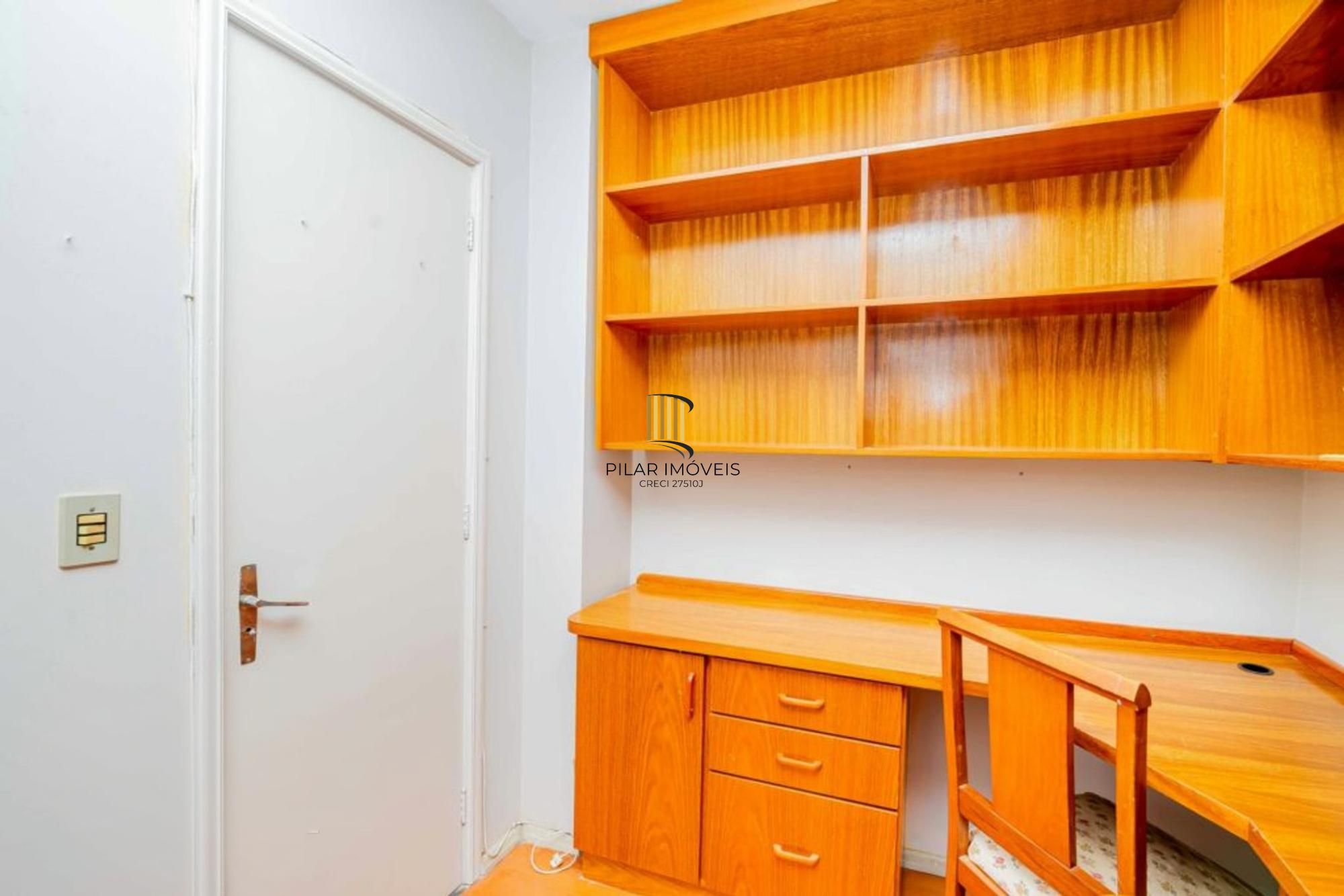 Apartamento 2 dormitórios, 1 vaga, elevador no bairro Higienópolis