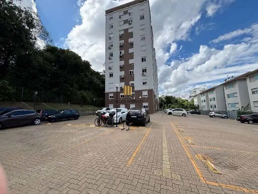 Apartamento com 2 quartos, semi mobiliado, piscina e portaria 24 hr em Gravataí