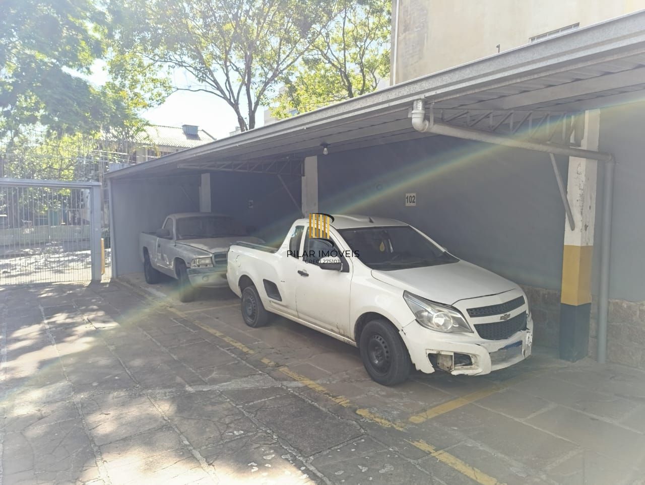 Apartamento térreo de 2 quartos e 1 vaga no bairro São Sebastião