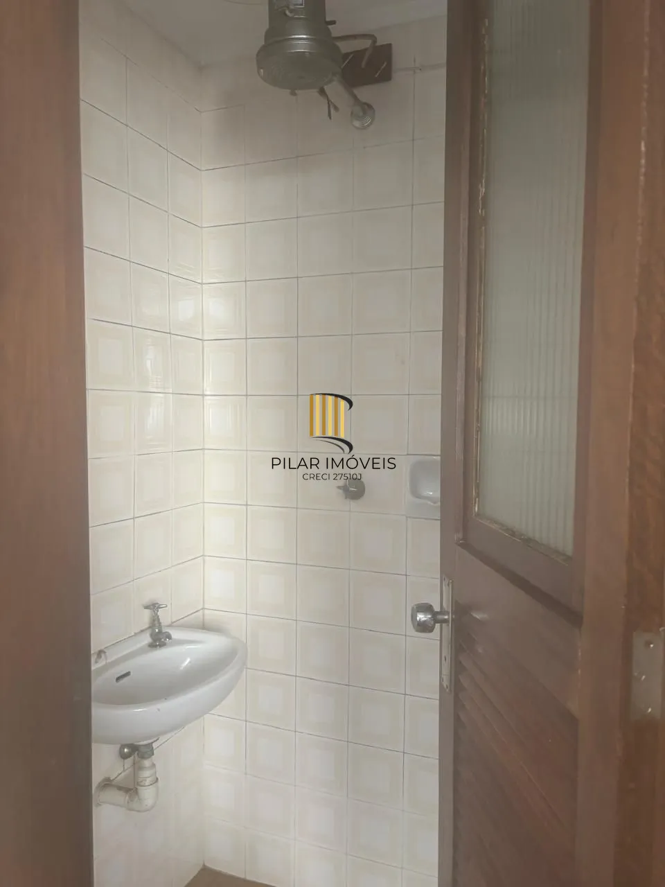 Apartamento com 3 quartos, 1 vaga e elevador no Petrópolis, Porto Alegre.