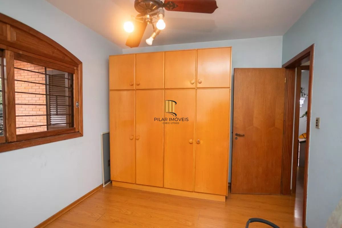 Casa à venda com 280m², 4 quartos e 2 vagas no bairro Auxiliadora