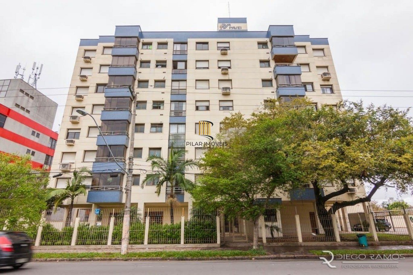 Apartamento 2 Dormitórios com Sacada, Garagem e Vista – Bairro Partenon