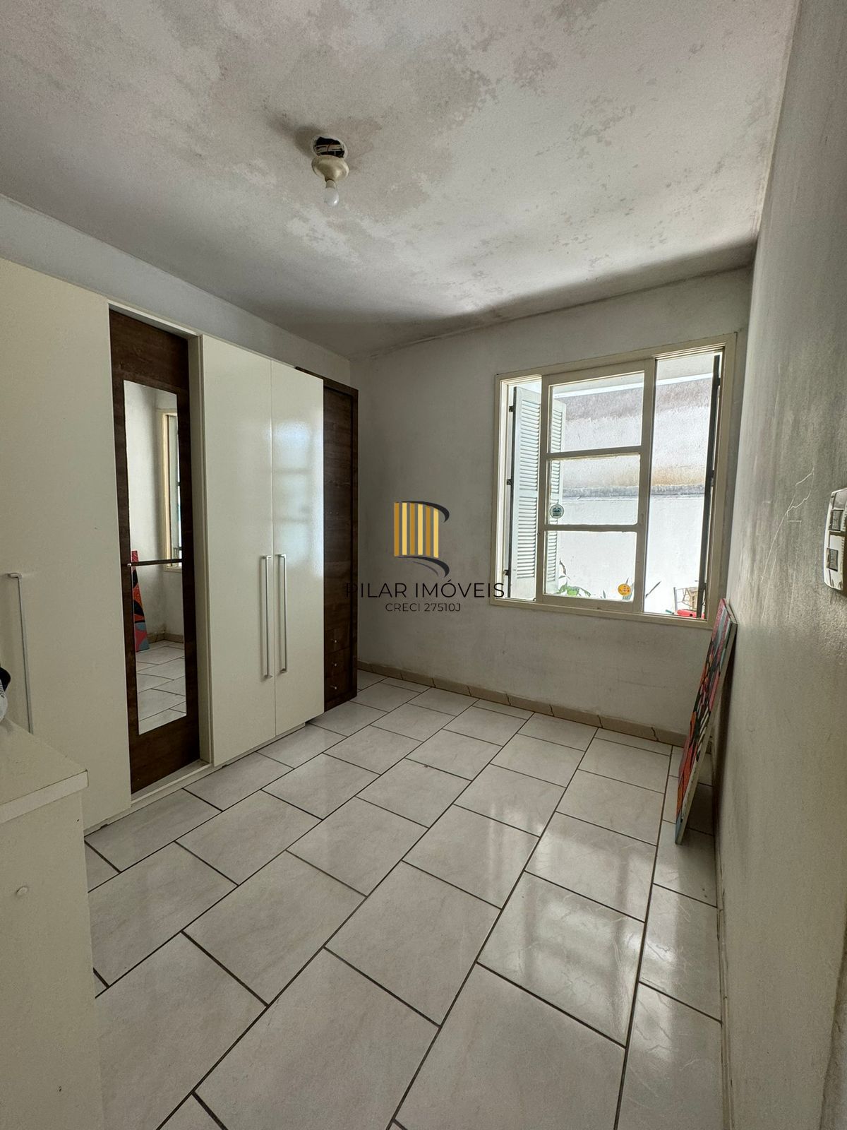 Apartamento térreo com 1 quarto no Bairro Santa Cecília/Bom Fim