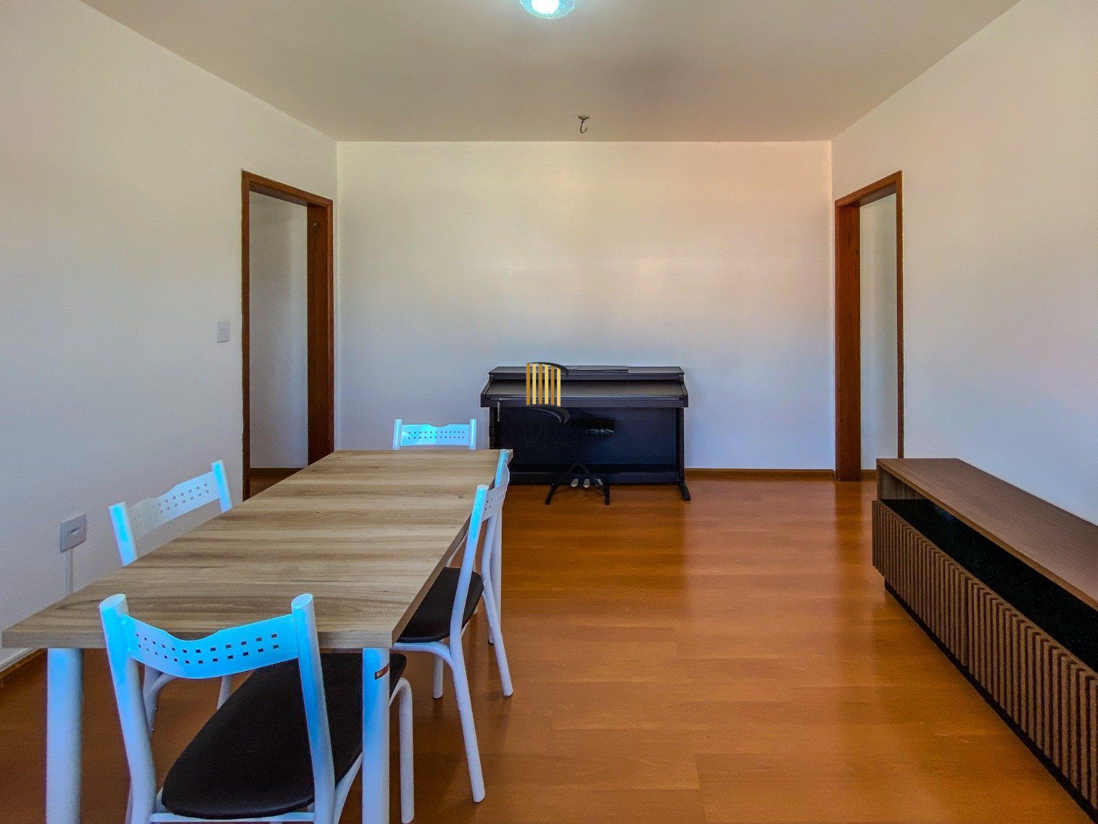 Apartamento com 1 quarto, 1 vaga,  Rua Professor Carvalho Freitas - Teresópolis