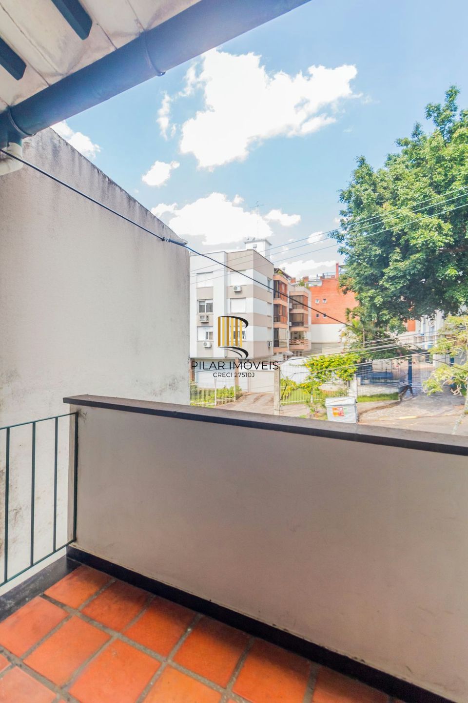 Casa com 255 metros privativos e pátio com piscina no Bairro Higienópolis