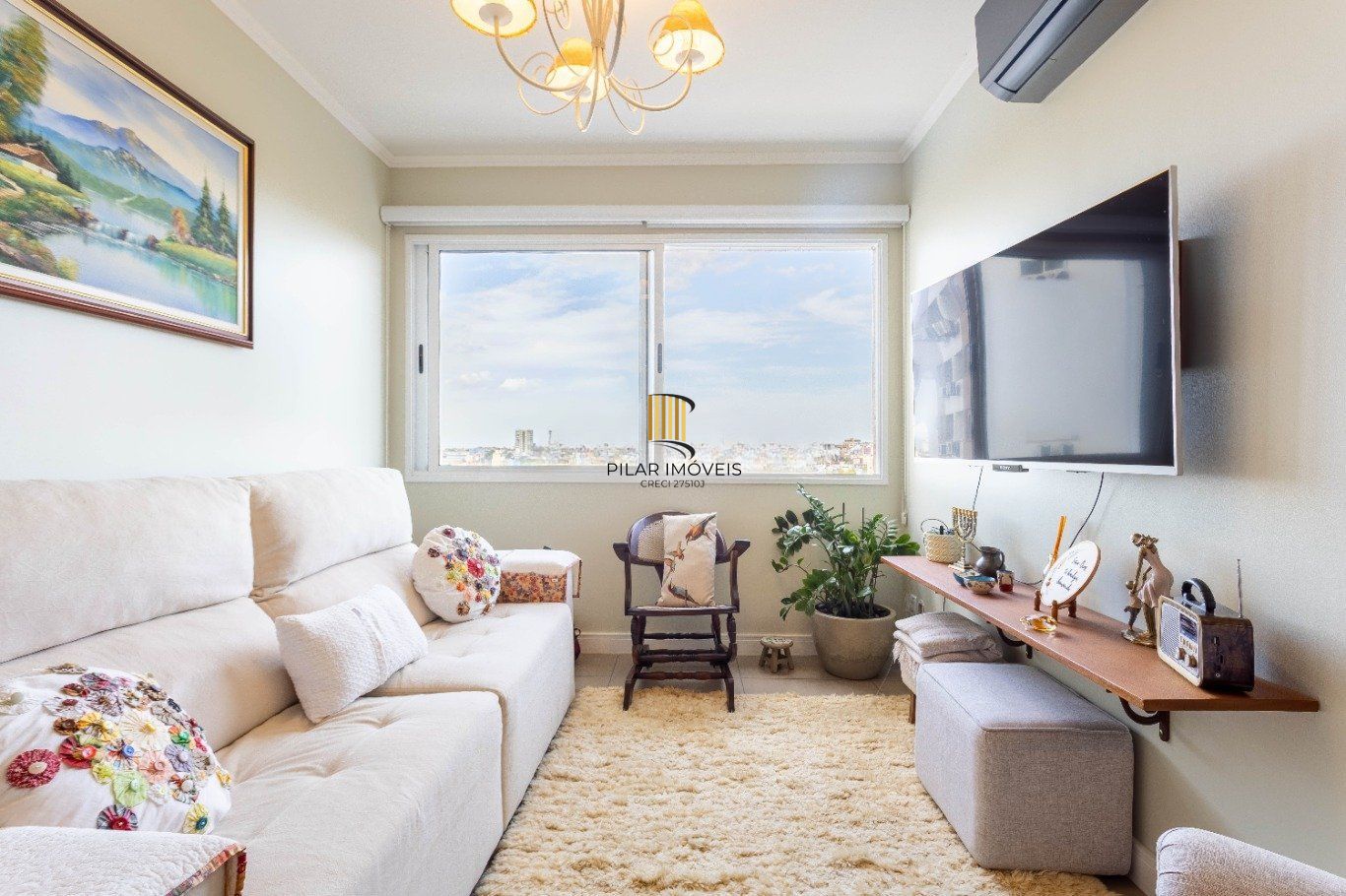 Apartamento de 3 quartos, suíte, elevador, 1 vaga no bairro Vila Ipiranga.