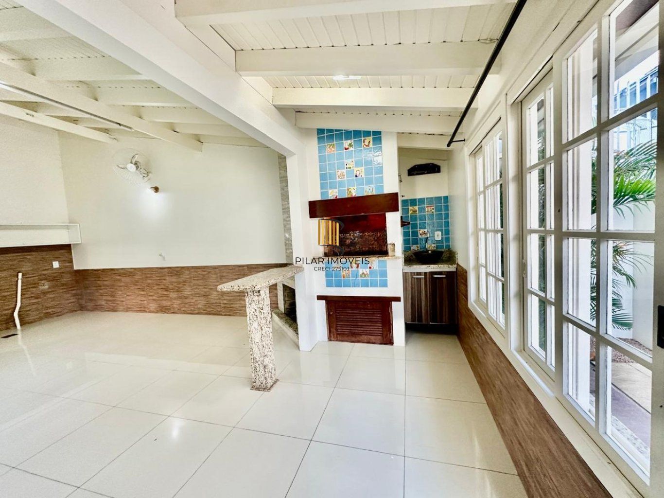 Casa de 3 dormitórios, 2 vagas de garagem em Canoas