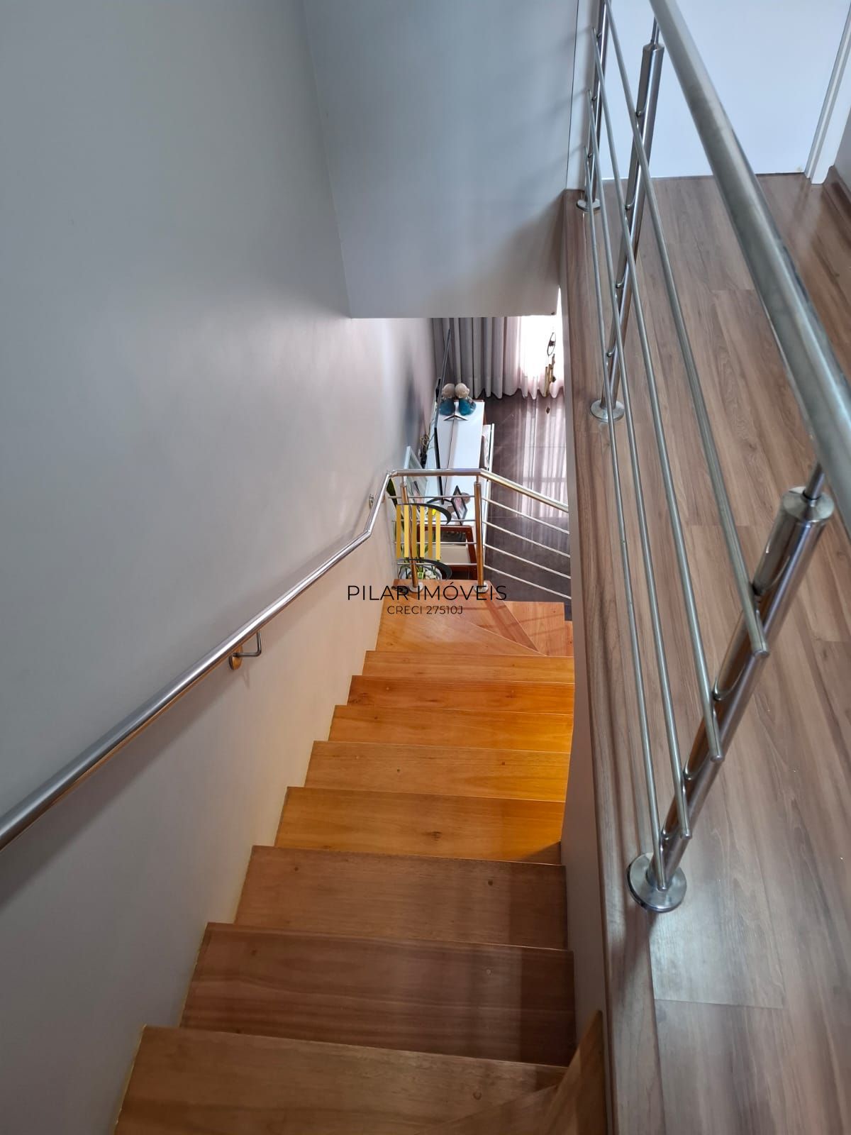 Casa de condomínio com 2 quartos, vaga e pátio no bairro parque Santa Fe