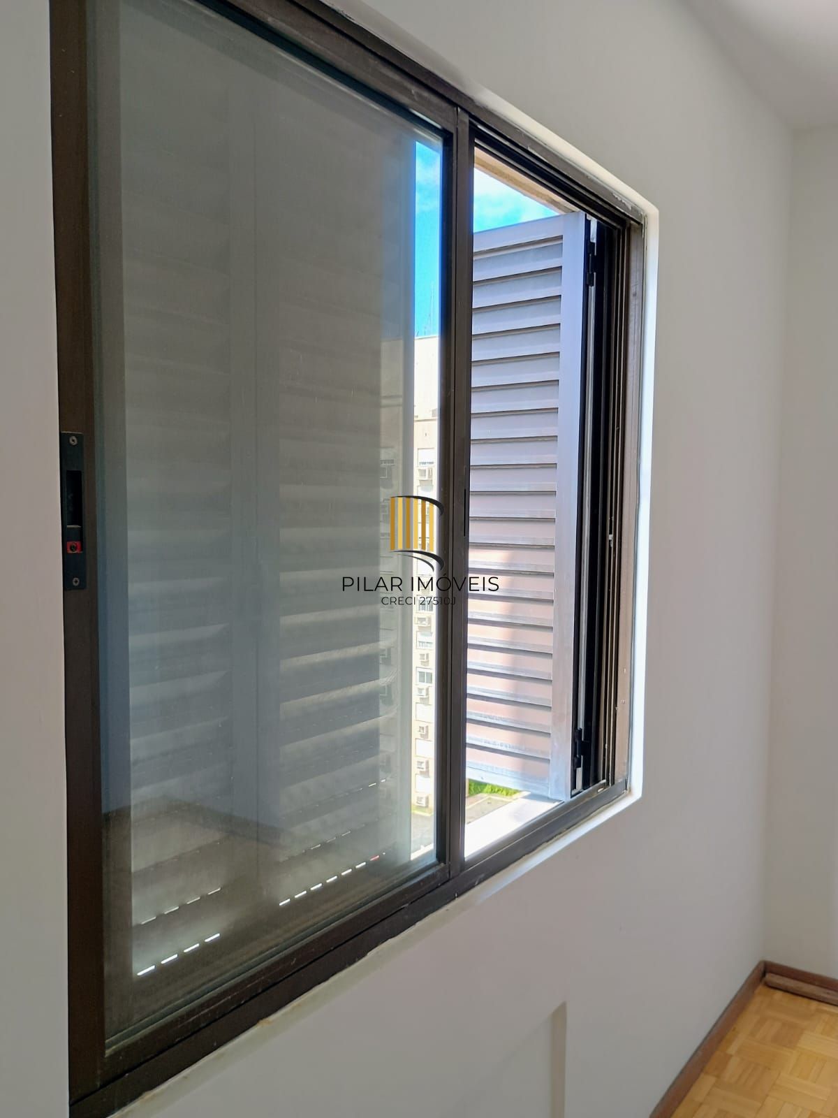 Apartamento de 3 dormitórios no bairro Sarandi