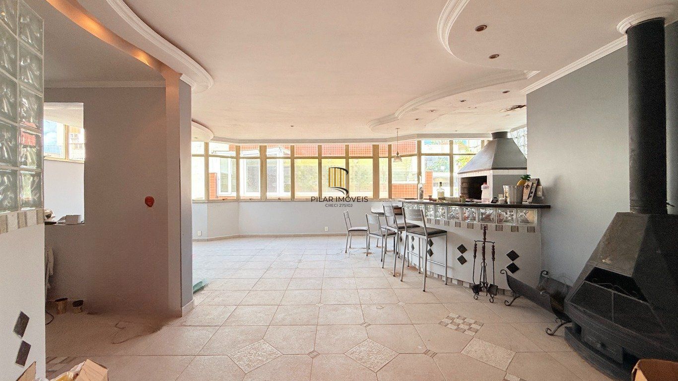 Apartamento com 3 dormitórios, 1 suíte e 268m² à venda em Higienópolis.