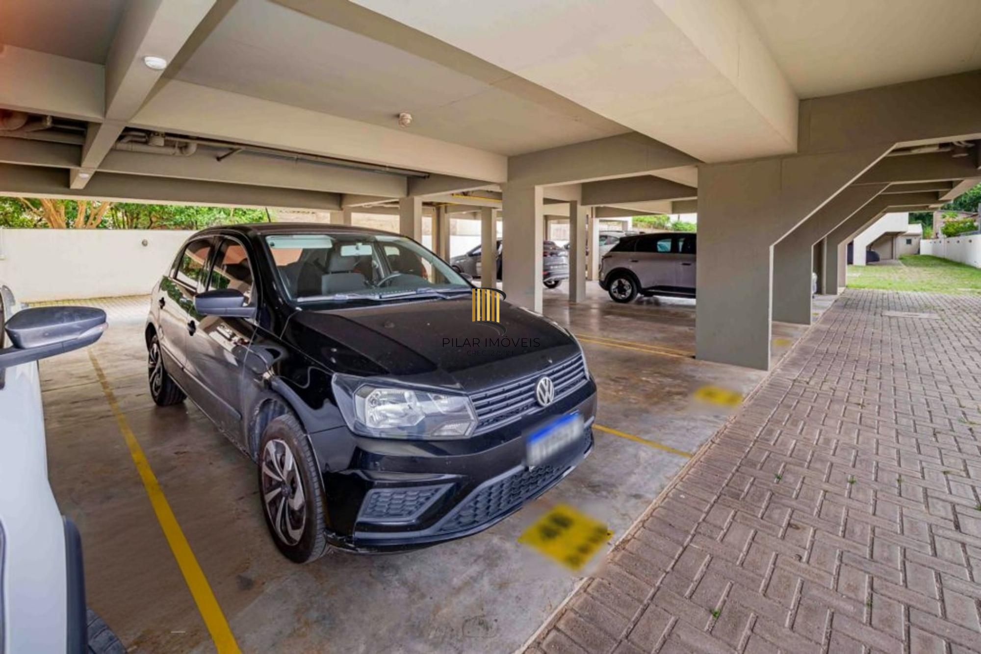 Apartamento de 2 quartos, suíte, elevador, 1 vaga no bairro Ipanema.